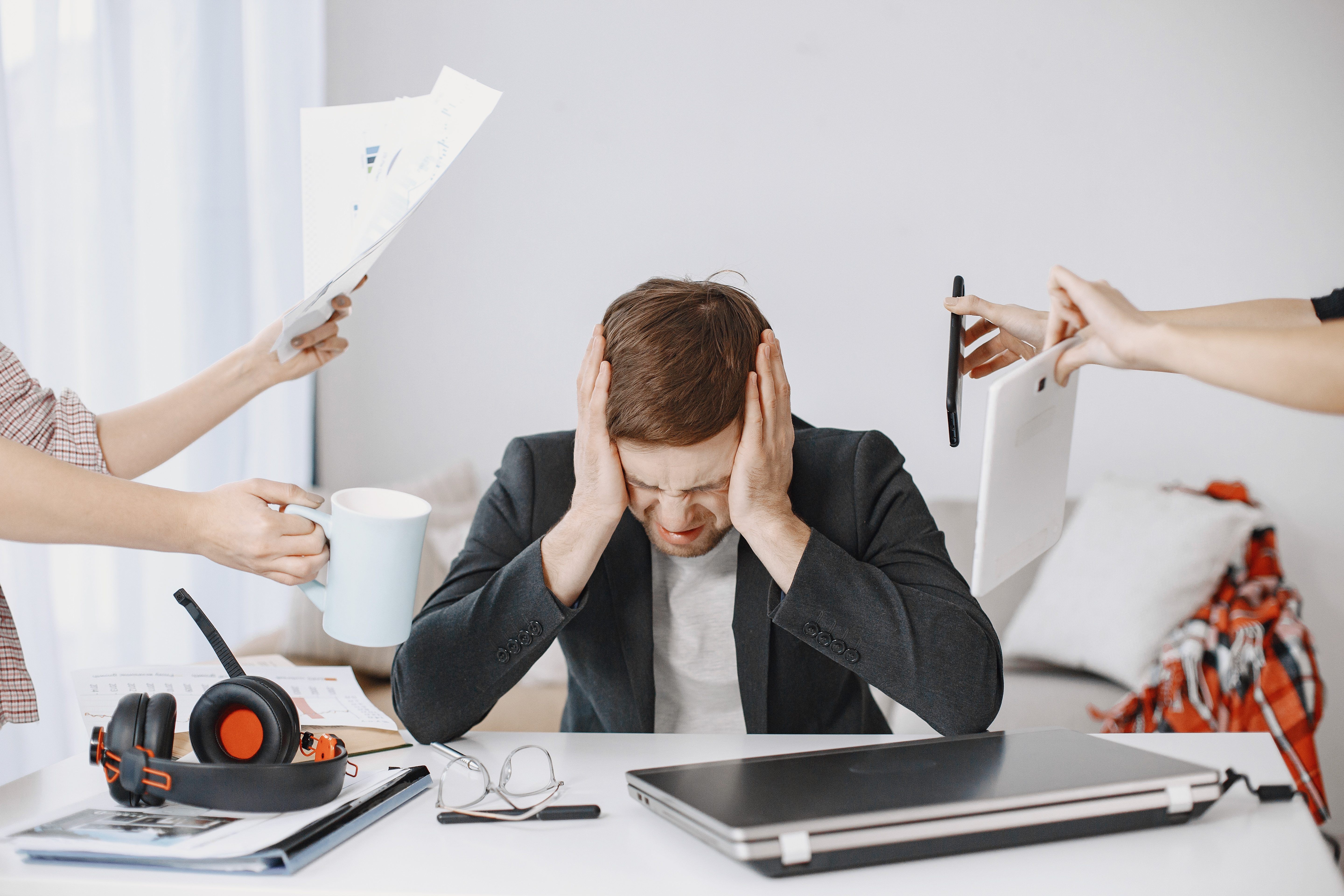 Ученые разработали электронную татуировку для измерения умственной нагрузки и предотвращения выгорания