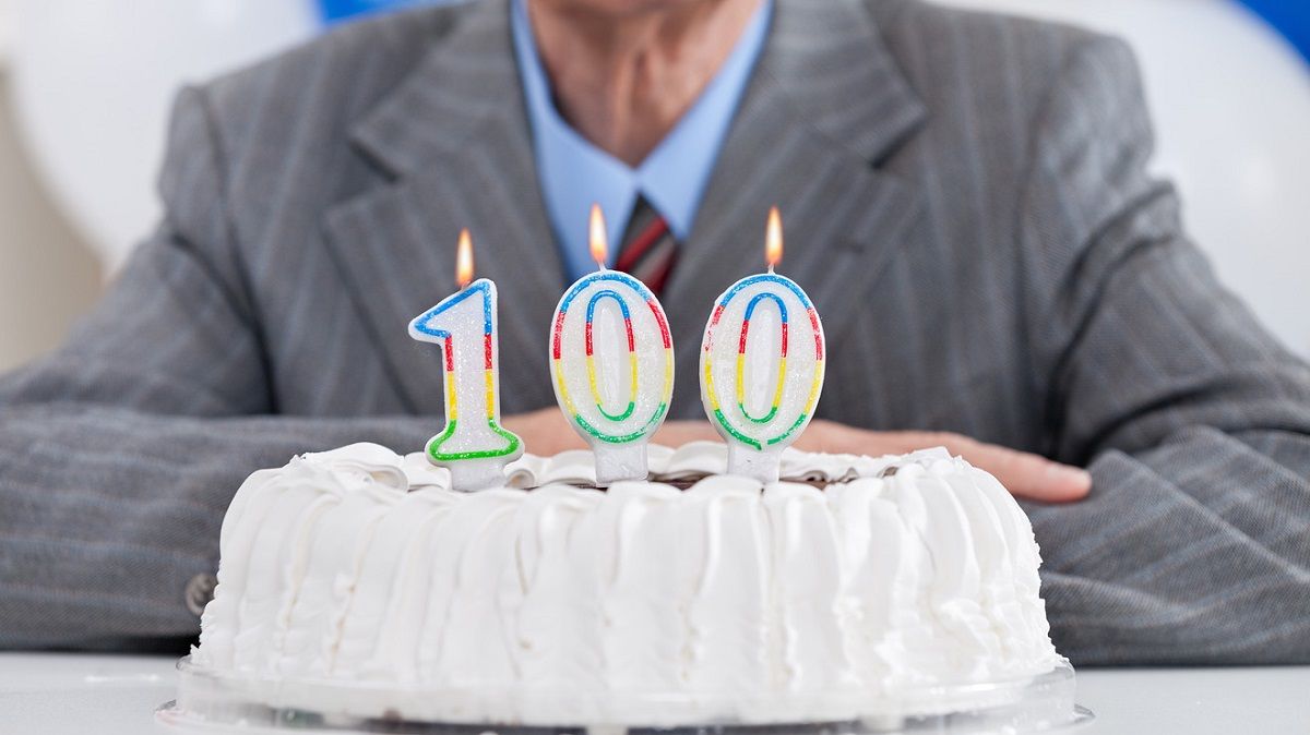 Прогноз от ВОЗ: Люди будут жить более 100 лет, и случится это скоро