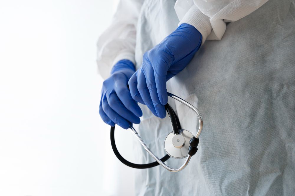 Госдума освободила врачей от ответственности по статье 238 УК РФ