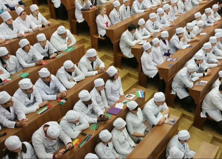 В России начали действовать новые правила поступления в медвузы